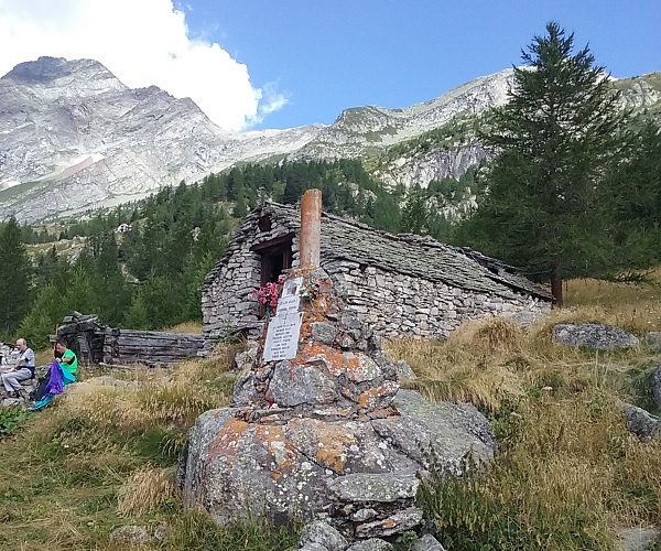 Scopri di più sull'articolo I 10 Martiri dell’Alpe Meccia – Macugnaga (VB)